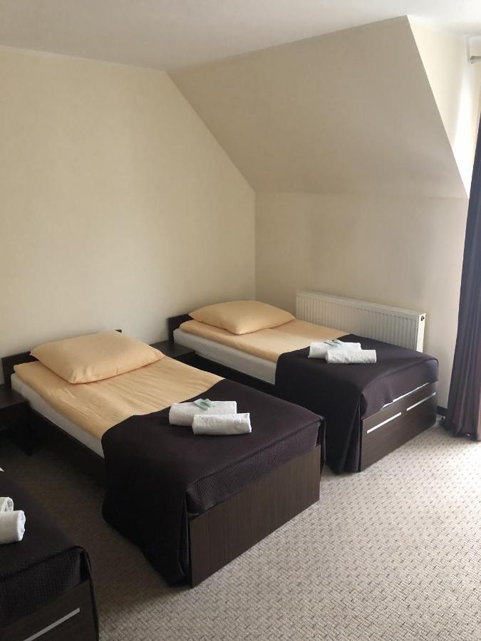 Rezydencja Szmaragdowy Ogrod Hotel Konstantynow Lodzki Ngoại thất bức ảnh
